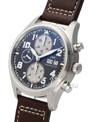 IWC Pilots Classic Automatic winding Men's Pilots watch IW371709