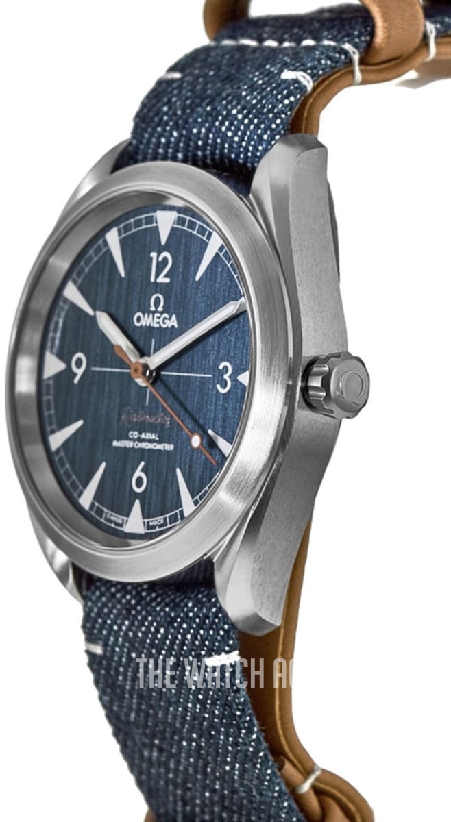 Omega Seamaster Railmaster Automatic winding Men's dress watch 220.12.40.20.03.001