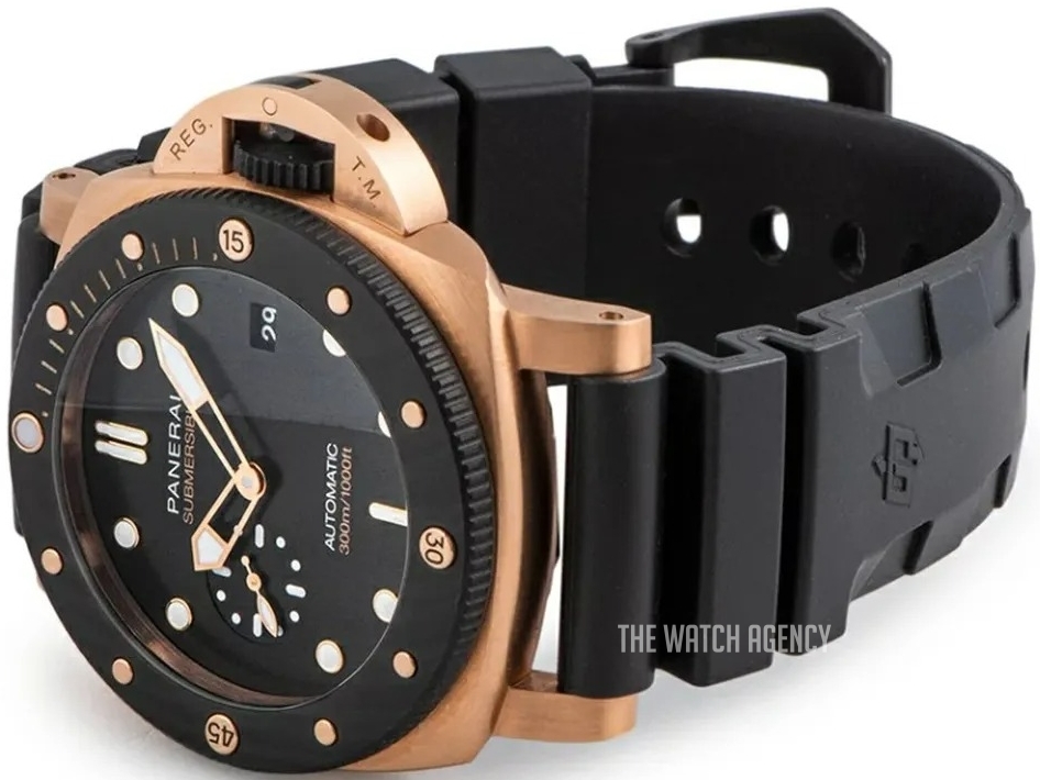 Panerai Submersible Automatic winding Men's divers watch PAM02070