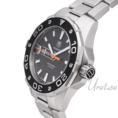 TAG Heuer Aquaracer 500 M Quartz (battery powered) Men's divers watch WAJ1110.BA0870