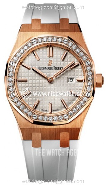 Audemars Piguet Royal Oak Quartz (battery powered) Ladies dress watch 67651OR.ZZ.D010CA.01