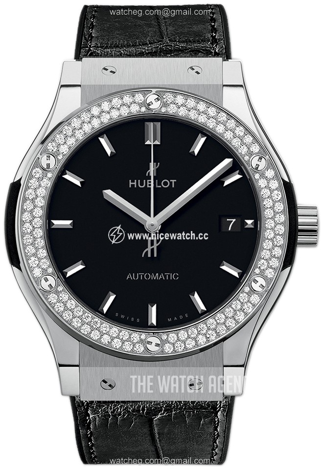Hublot Classic Fusion Automatic winding Men's dress watch 511.NX.1171.LR.1104