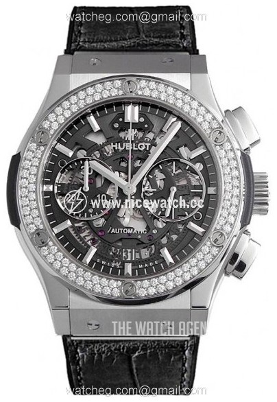 Hublot Classic Fusion Automatic winding Men's Dress / Sport 525.NX.0170.LR.1104