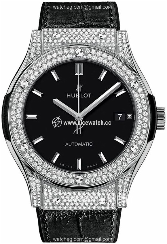 Hublot Classic Fusion Automatic winding Men's dress watch 542.NX.1171.LR.1704