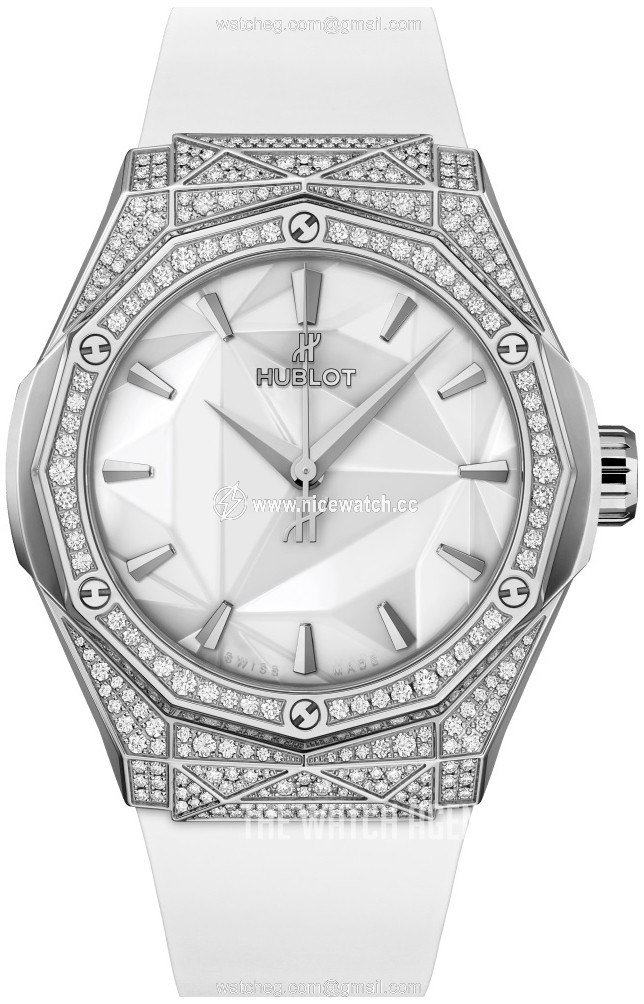 Hublot Classic Fusion Automatic winding Ladies dress watch 550.NS.2200.RW.1604.ORL20