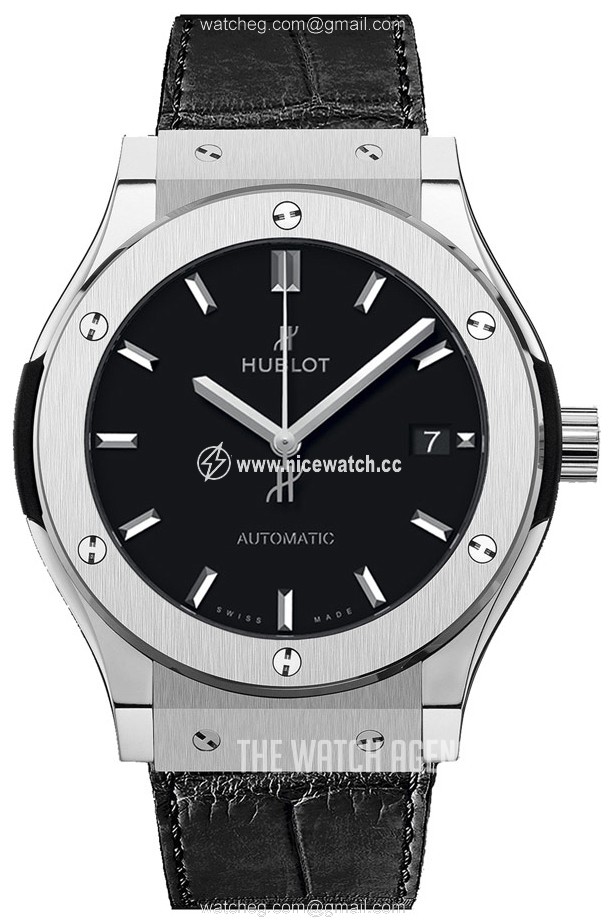 Hublot Classic Fusion Automatic winding Men's dress watch 565.NX.1171.LR