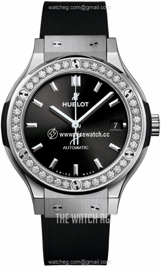 Hublot Classic Fusion Automatic winding Unisex dress watch 565.NX.1470.RX.1204
