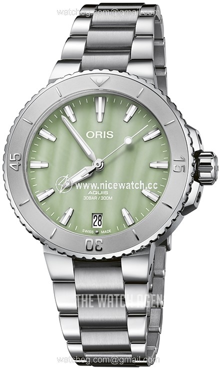 Oris Aquis Automatic winding Ladies Dress / Divers model 01 733 7770 4157-07 8 18 05P