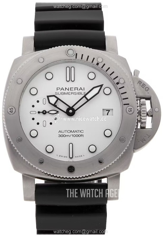 Panerai Submersible Automatic winding Men's divers watch PAM02223