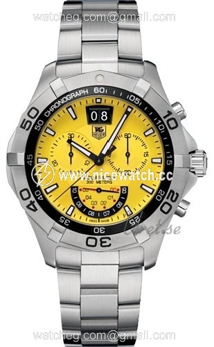 TAG Heuer Aquaracer Chronograph Quartz (battery powered) Men's watch CAF101D.BA0821